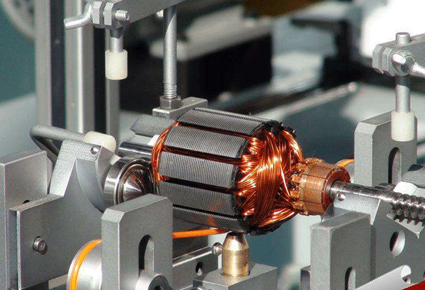 西安西瑪電機(jī)轉(zhuǎn)子動(dòng)平衡試驗(yàn)。