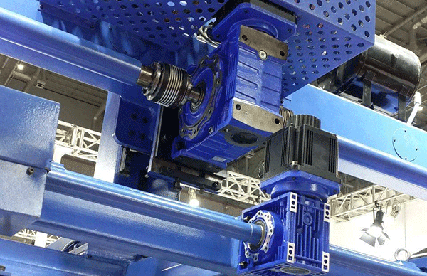 西安西瑪直流電機蝸輪磨損問題。