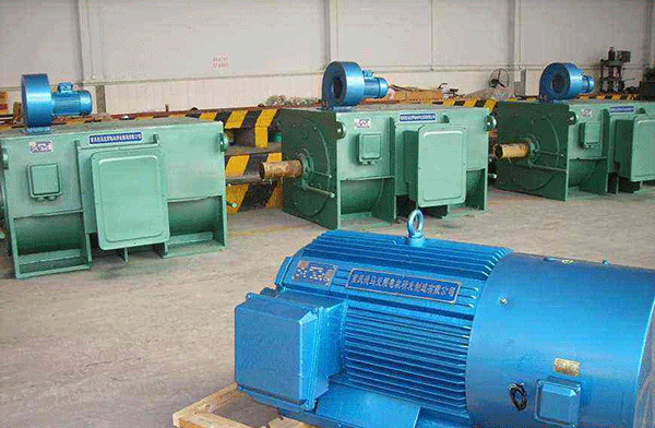 三相異步電動(dòng)機(jī)直接起動(dòng)的危險(xiǎn)。