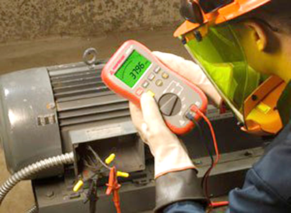 頻率為60Hz的電機(jī)能否連接到50HZ電源？